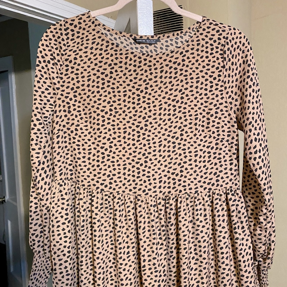 SHEIN Midi dress. Size XS never worn. It was tight around bust and arms